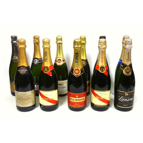 18 - Bottle of Veuve Clicquot Champagne, Bollinger, Laurent-Perrier, Moët & Chandon, Piper-Heidsieck, Lan... 