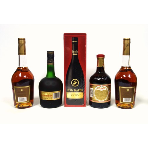 25 - Bottle of Rémy Martin V.S.O.P. Fine Champagne Cognac 70cl, 40% A.B.V., with a 5cl XO miniature, in a... 