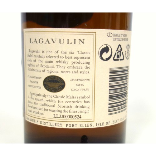 33 - Bottle of Lagavulin 16 Year Old White Horse Distillers Single Islay Malt Whisky, c.1990s, 70cl, 43% ... 