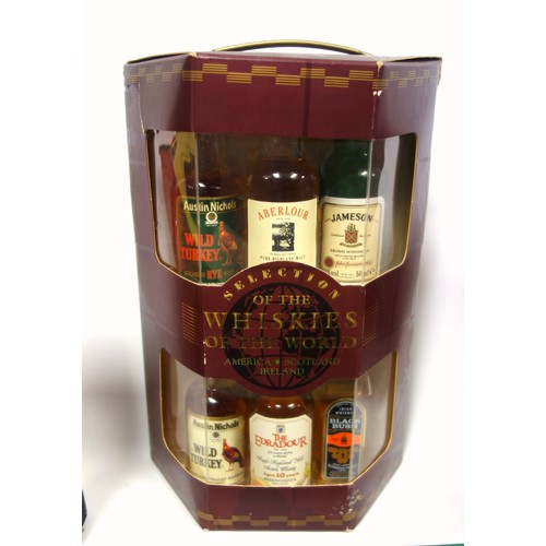 53 - Miniatures - Whiskies of The World 6 bottle gift box, 4 bottle gift box containing Suntory, Jameson,... 