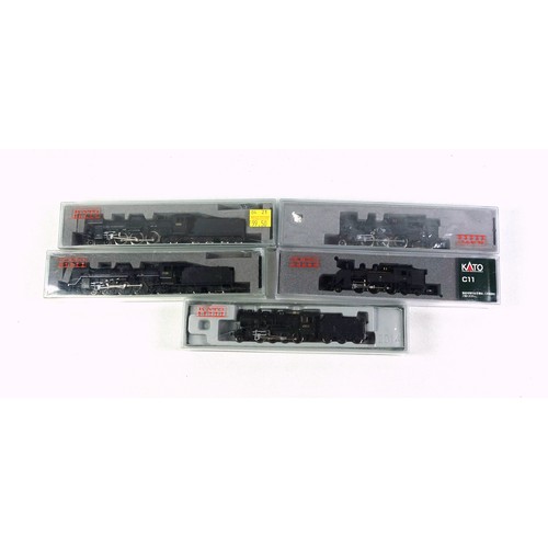 54 - 5 Kato N Gauge steam locomotives, 3 with tenders, all in clear plastic cases. (5)