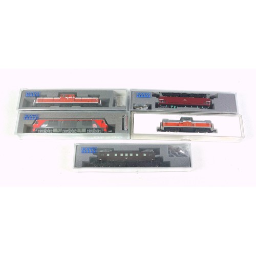 58 - 5 Kato N Gauge Locomotives, all in clear plastic cases. (5)