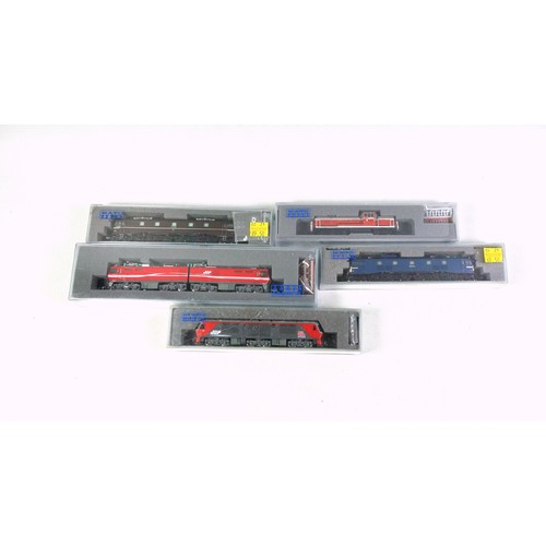 59 - 5 Kato N Gauge Locomotives, all in clear plastic cases. (5)