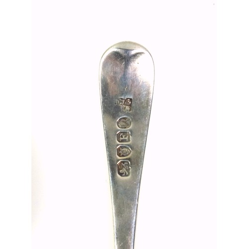 126 - George III silver Old English Pattern dessert spoon, by William Eley I & William Fearn, London, 1801... 