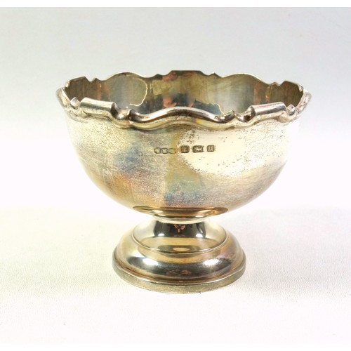 129 - George V silver circular pedestal sugar bowl with a shaped rim, by W M Co., Birmingham, 1919, 208grs... 