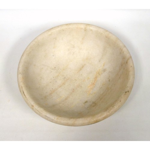 535 - Alabaster or white marble bowl with carved leaf decoration to exterior, 26cm diameter, 8cm high.