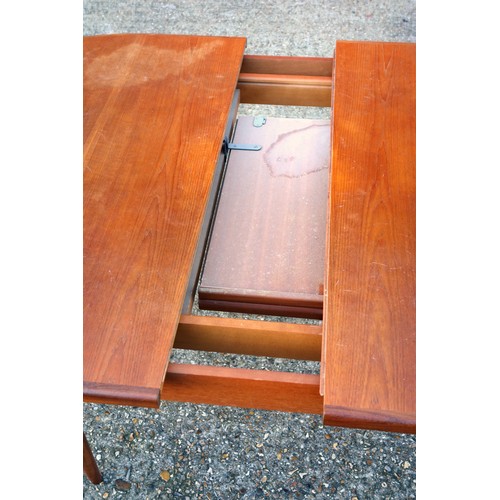 213 - G Plan teak extending dining table with rounded ends and integral 