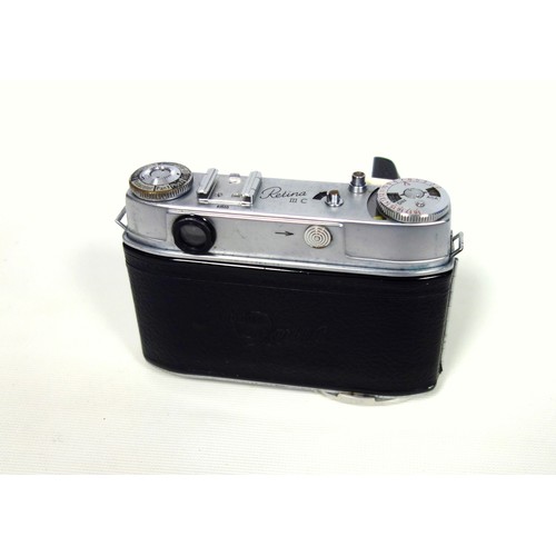 317 - A Kodak Retina IIIC 35mm Rangefinder Camera body G, serial no. 63555, shutter works but sticky at sl... 