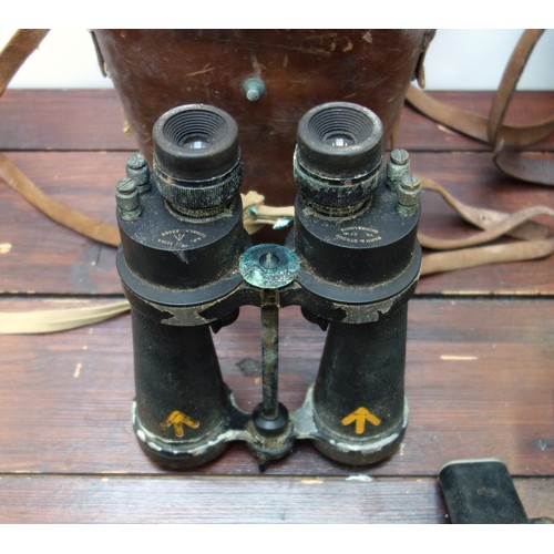 316 - Zeiss 8 x 20 B binoculars, cased; East German Zeiss 8 x 32; Ross London Stepmur 10 x 50, cased; 3 ot... 