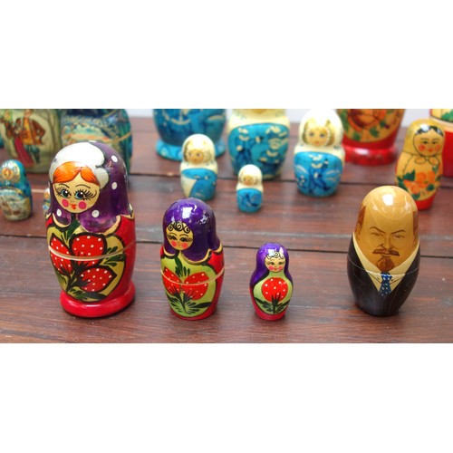 343 - Russian Matryoshka set of 10 dolls painted with Past Leaders of Russia including Yeltsin, Gorbachev,... 