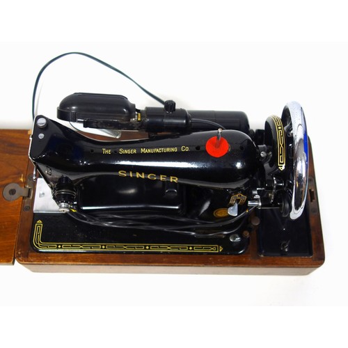 346 - Singer 99K electric sewing machine, serial no. EJ78241, ebonised and gilt, in a bentwood carrying ca... 