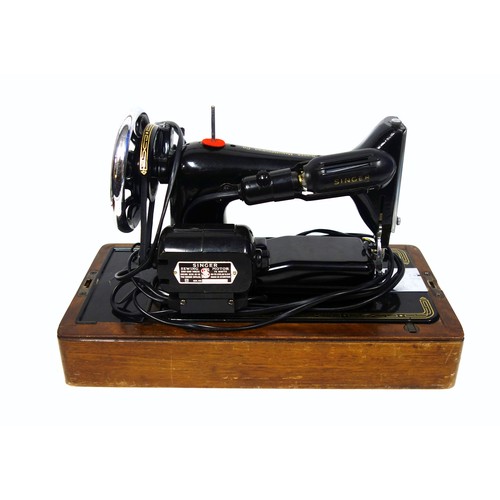 346 - Singer 99K electric sewing machine, serial no. EJ78241, ebonised and gilt, in a bentwood carrying ca... 