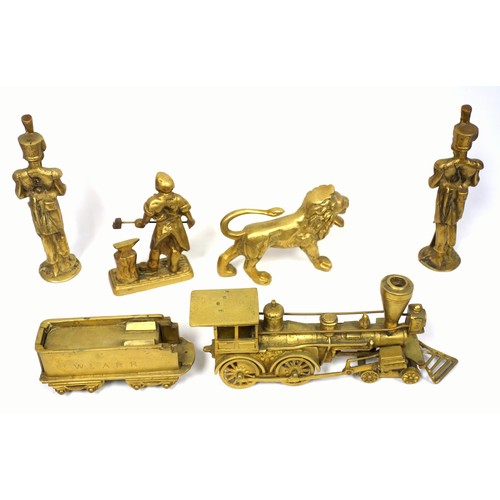 321 - Brass models comprising 'Texas' American locomotive and tender, length 53cm overall, Lion, pair of H... 