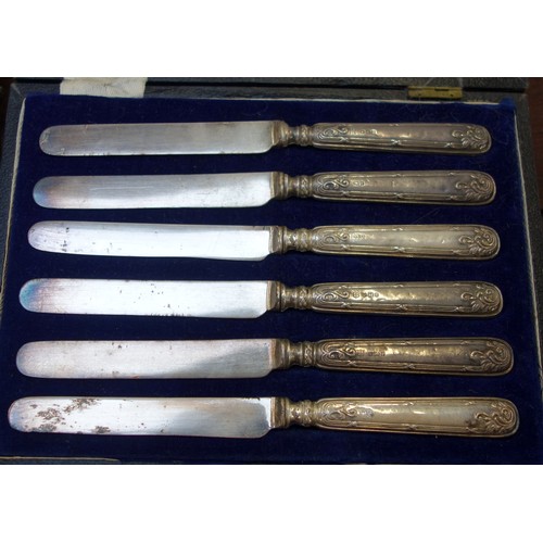 498 - Set of 6 George V silver handled tea knives, by Cooper Brothers & Sons, Sheffield, 1911, cased; silv... 