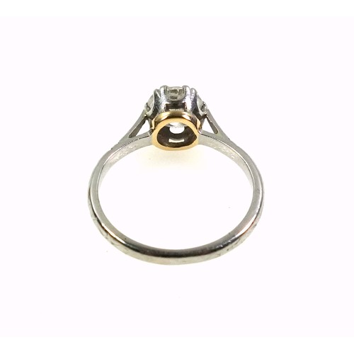 533 - White metal ring set diamond, 0.94ct. approx., 2.9grs