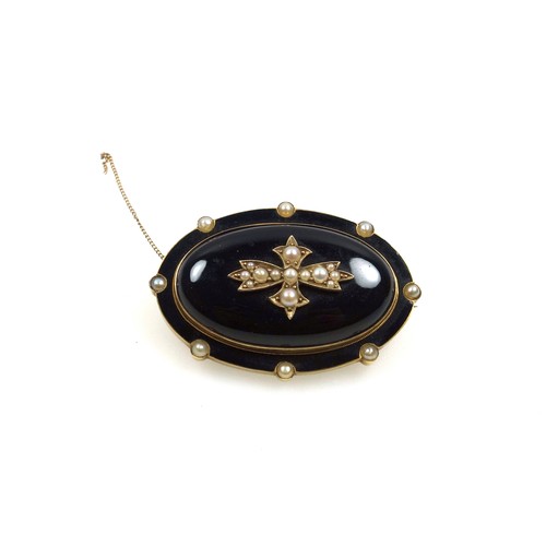 545 - Victorian gilt metal and black onyx mourning brooch, of oval form, the outer rim set seed pearls, en... 