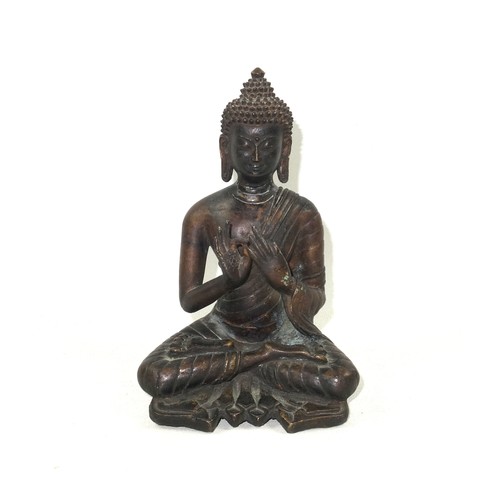 686 - Chinese bronze figure of Buddha, possibly Late Ming Dynasty, 17th Century, seated in Vajrasana with ... 