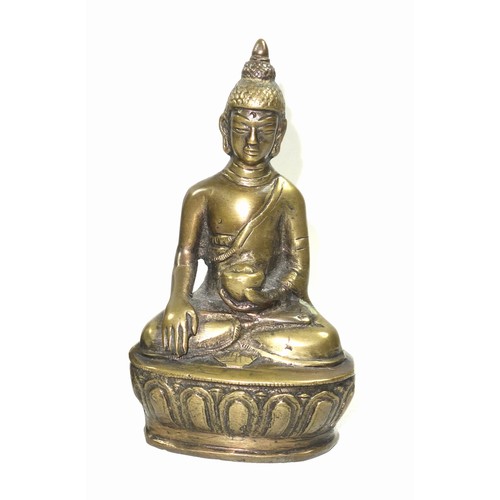 687 - 19th Century Chinese bronze figure of Guanyin, seated, her hands in Dhyana Mudra, H.12cm; Sino-Tibet... 