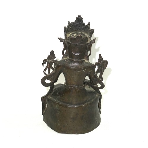 700 - 18th Century Chinese figure of the Bodhisattva Guanyin, seated in Vajrasana on a double lotus throne... 