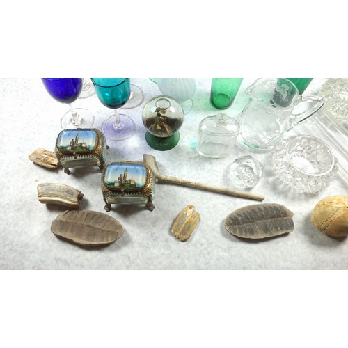 845 - Model ship in a glass bottle with 4 masts, coastline with buildings and a lighthouse behind, W.29.5c... 