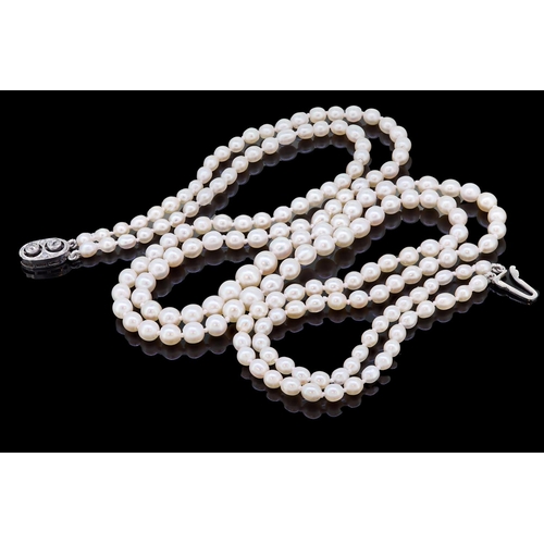 32 - IMPORTANT CERTIFICATED NATURAL SALTWATER PEARL DOUBLE ROW NECKLACE, set with 177 graduated pearls, a... 