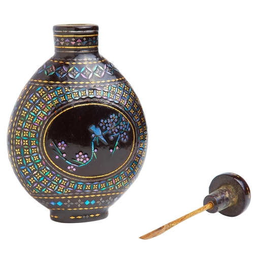 59 - A BURGAUTE LACQUER AND MOTHER OF PEARL SNUFF BOTTLE, the lacquer body with fine mother of pearl inla... 