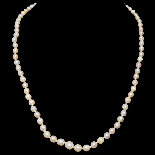 154 - PEARL NECKLACE, cultured pearls ranging from approx. 3.22 - 6.38 mm. L. 41 cm. 10.6 grams.