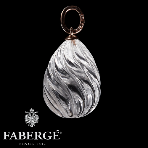 129 - FINE FABERGE ROCK CRYSTAL EGG PENDANT. stamped HW. with Russian gold marks. L 2.5 cm. 5.4 grams