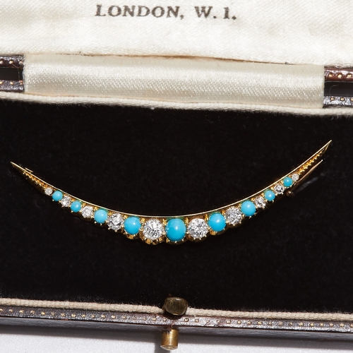 158 - EDWARDIAN TURQUOISE AND DIAMOND CRESCENT BROOCH, Bright and lively stones. W. 4.9 cm. 3/7 grams. Wit... 