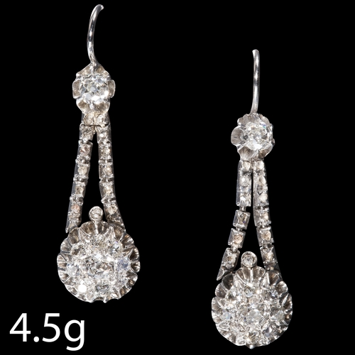 9 - ANTIQUE OLD CUT DIAMOND EARRINGS
Testing gold and silver.
Bright and lively diamonds.
L: 34.8 mm.
4.... 