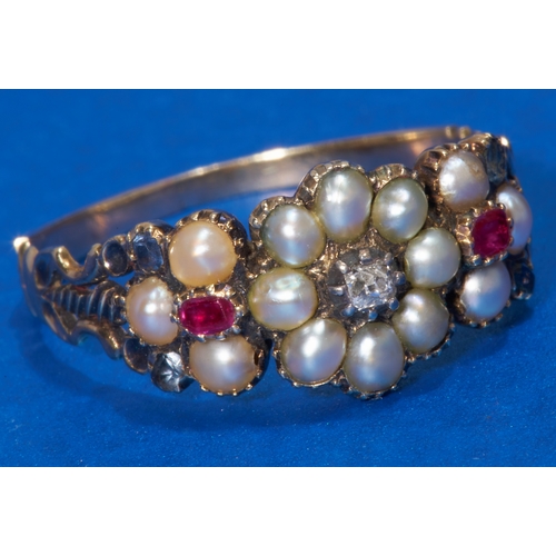 118 - ANTIQUE RUBY DIAMOND AND PEARL CLUSTER RING,
High carat gold.
Pearls untested, believed to be natura... 