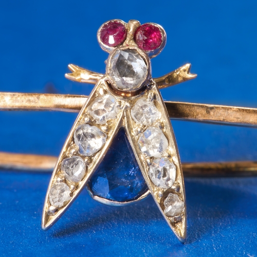 128 - ANTIQUE SAPPHIRE DIAMOND AND RUBY FLY BROOCH,
vibrant bright and lively stones.
W. 4.4 cm.
3 grams.