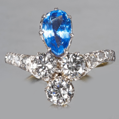 108 - SAPPHIRE AND DIAMOND UP-FINGER RING
High carat gold and platinum.
Blue sapphire of approx. 1.71 ct.
... 