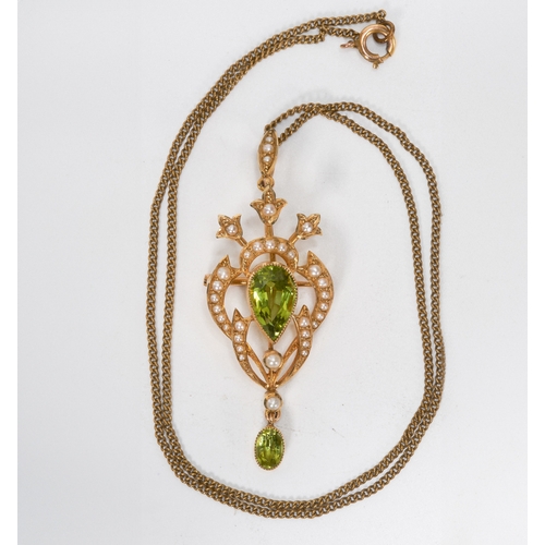 189 - EDWARDIAN PERIDOT AND PEARL PENDANT BROOCH. 
high carat gold 
vibrant peridots with great clarity. 
... 