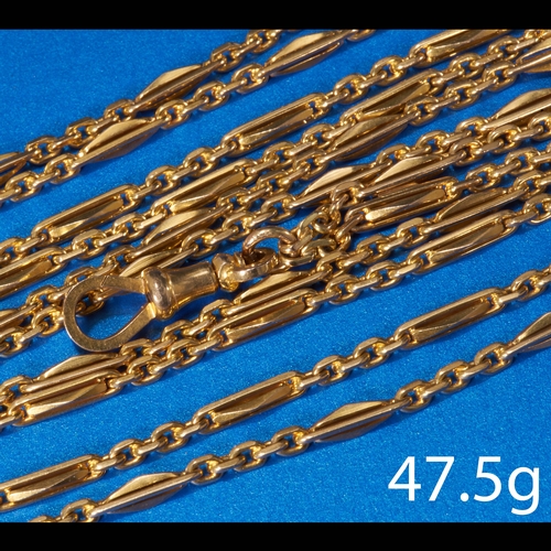 32 - FINE FANCY LINK LONG GUARD CHAIN,
18 ct. gold.
L. 156 CM.
47.5 grams.
