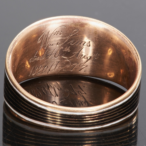 93 - FINE GEORGIAN LOVERS EYE GOLD AND ENAMEL RING. 
High carat gold.
dated 1820.
Fine lovers eye.
Black ... 