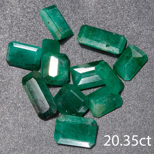 164 - LOT OF MIXED CUT EMERALDS,
totalling approx. 20.35 ct.