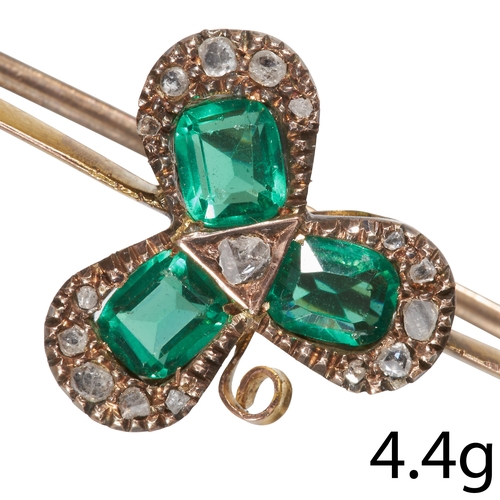 172 - DIAMOND AND GREEN STONE CLOVER LEAF BAR BROOCH. 
4.4 grams, high carat gold 
stones are vibrant.
dia... 