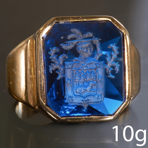 269 - A CARVED BLUE STONE INTAGLIO RING.
10 grams, testing 14 ct. gold.
Size: L
Fine ring, in good conditi... 