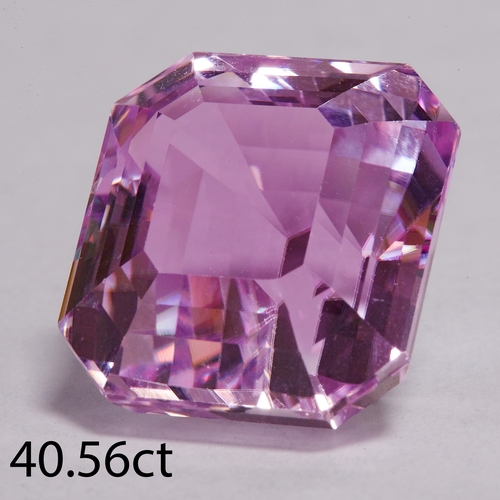 135 - fancy shaped kunzite 40.54ct