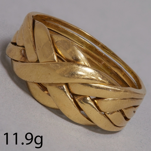 198 - RARE 6-BAND PUZZLE RING,
11.9 grams, 18 ct. gold.
Unusual design of 6 interlocking bands.
Size W.