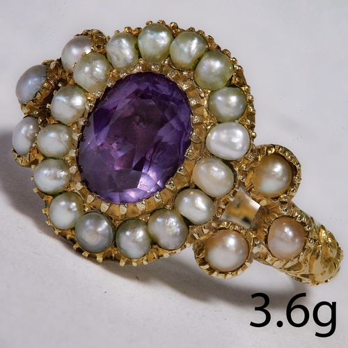 202 - VICTORIAN AMETHYST AND SEED PEARL RING.
3.6 grams, High carat gold.
Vibrant amethyst.
Size: L 1/2.