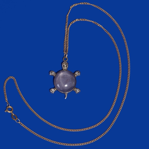 99 - A FANTASTIC CERTIFICATED CEYLON NO HEAT STAR SAPPHIRE AND DIAMOND TURTLE PENDANT
9.6 grams 
vibrant ... 