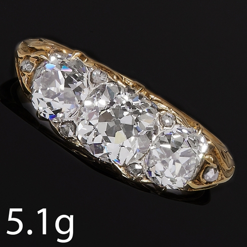 45 - FINE ANTIQUE DIAMOND 3-STONE RING,
5.1 grams, high carat gold.
Lovely old cut diamonds.
Centre of ap... 