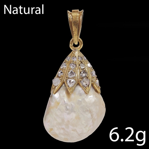 49 - LARGE NATURAL PEARL AND DIAMOND PENDANT,
6.2 grams, High carat gold.
Large pearl of approx. 15.5 x 1... 