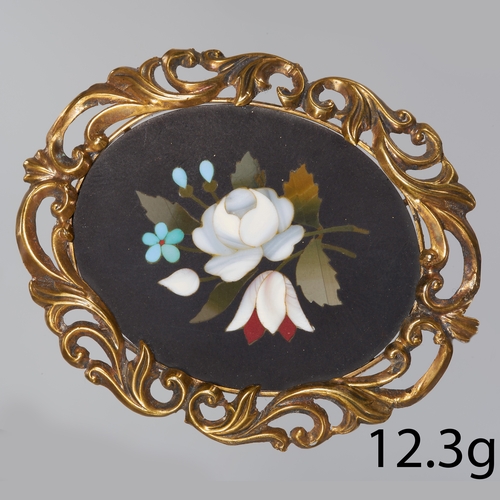 72 - ANTIQUE PIETRA DURA BROOCH,
12.3 grams. 
Large floral pietra dura plaque of approx. 41 x 33 mm.
W. 5... 