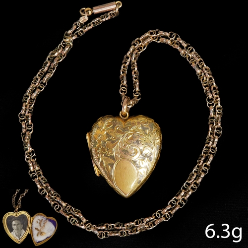 82 - ANTIQUE GOLD LOCKET PENDANT AND GOLD CHAIN,
6.3 grams.
Locket with front and back engraving.
L. pend... 