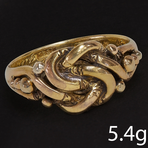 136 - UNUSUAL ANTIQUE 18 CT. GOLD KNOT RING,
5.4 grams.
Locket back.
Size O 1/2.