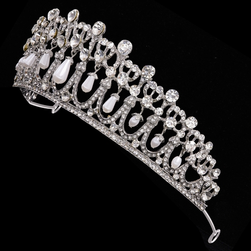 205 - REPLICA OF THE LOVERS KNOT TIARA,
Famously worn by Diana, Princess of Wales and Her Royal Highness T... 