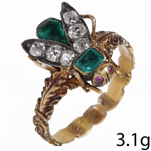 211 - RARE ANTIQUE EMERALD AND DIAMOND FLY RING,
3.1 grams. High carat gold.
Vibrant emeralds.
Bright and ... 